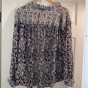 Free People Dani blouse. Size M
